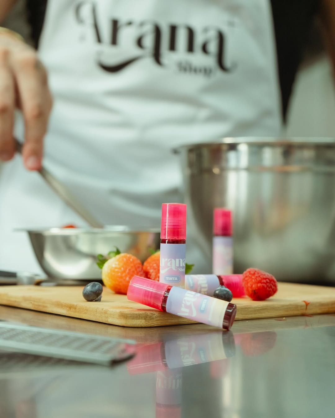 Tinta Labial Arana – Color Rojo Fresa – Uso Labial y Rubor – Importada desde Colombia