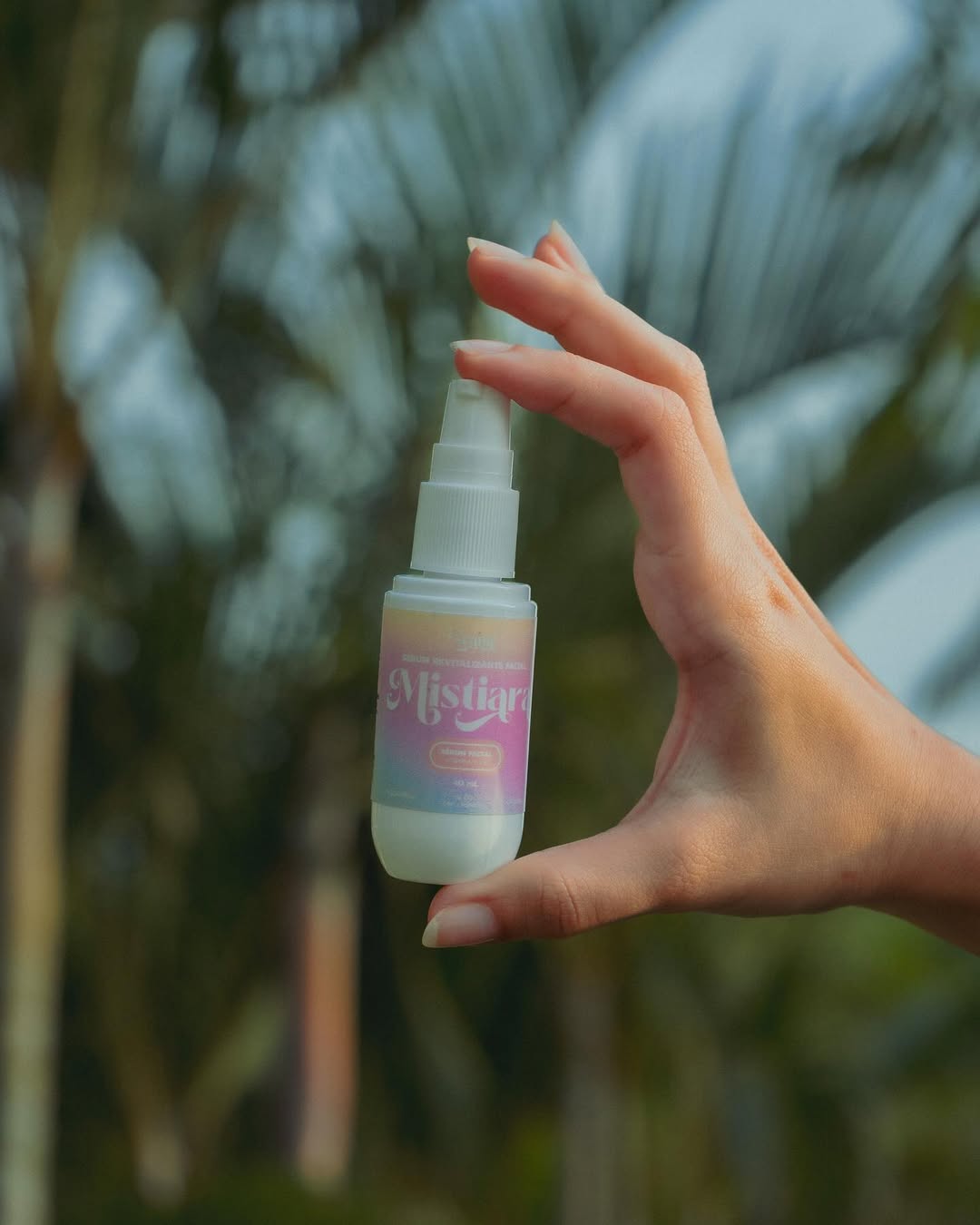 Serum Arana con Vitamina C, Ácido Hialurónico y Colágeno – 40 ml – Importado desde Colombia